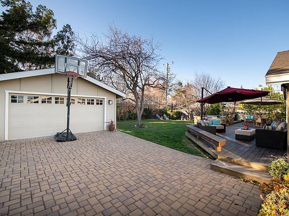 2nd image of 1651 Samedra St