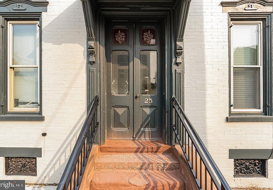 25 E High Street 25 E High St Manheim PA Zillow