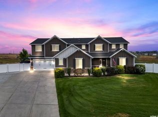 2338 W Monarch Dr, Farmington, UT 84025