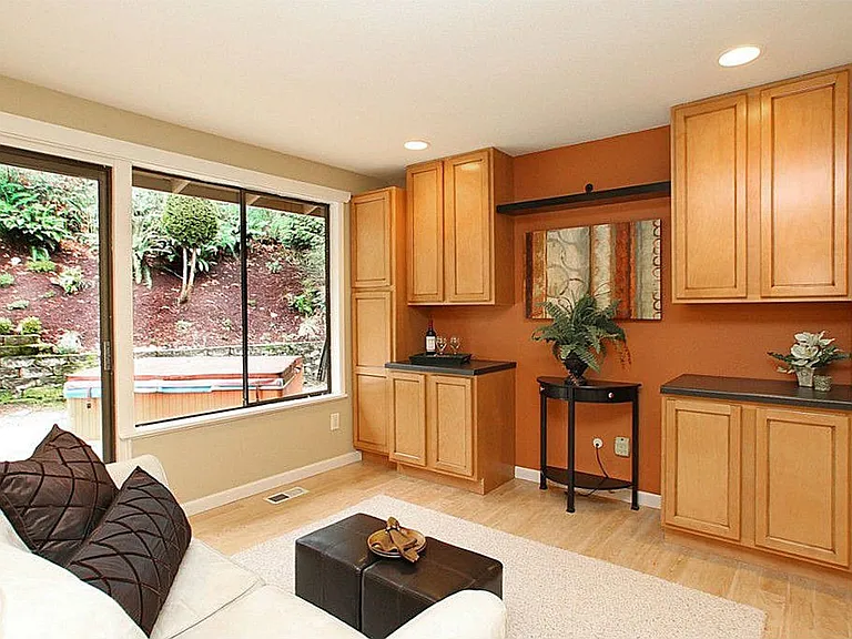 15501 SE 46th Way — Photo 5