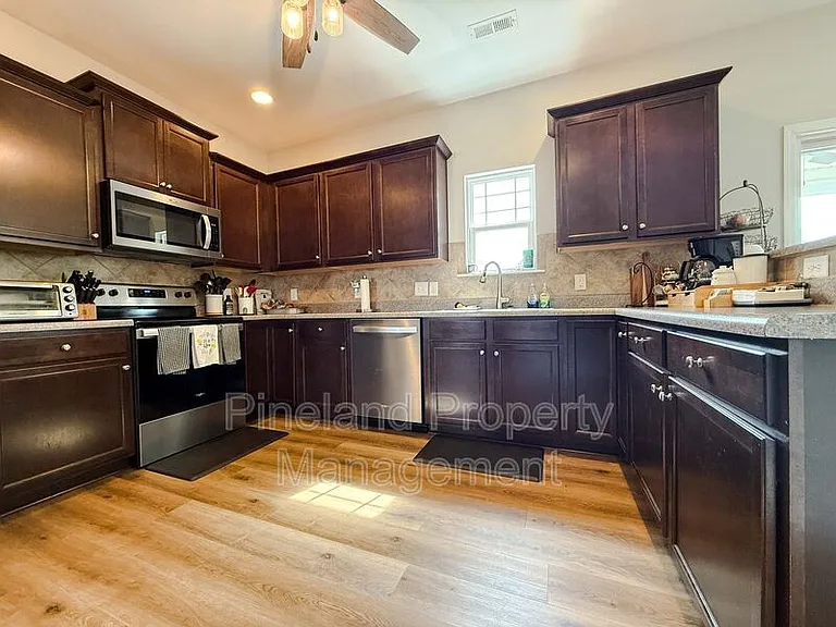 3935 Standardbred Dr — Photo 7