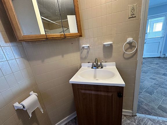 5th image of 337-343 Parker St #343-1