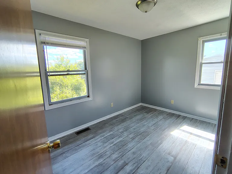 2nd Bedroomon main floor