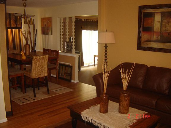 3rd image of 615 Claypool Dr
