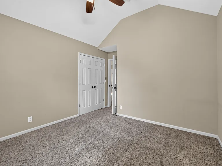 14802 Robinson St — Photo 21