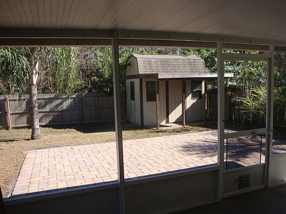 4th image of 10731 Laxton St