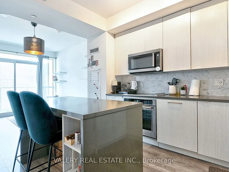 38 Iannuzzi St W #1607 — Photo 10