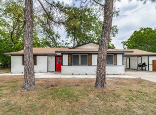 1600 Lynwood St, Gainesville, TX 76240