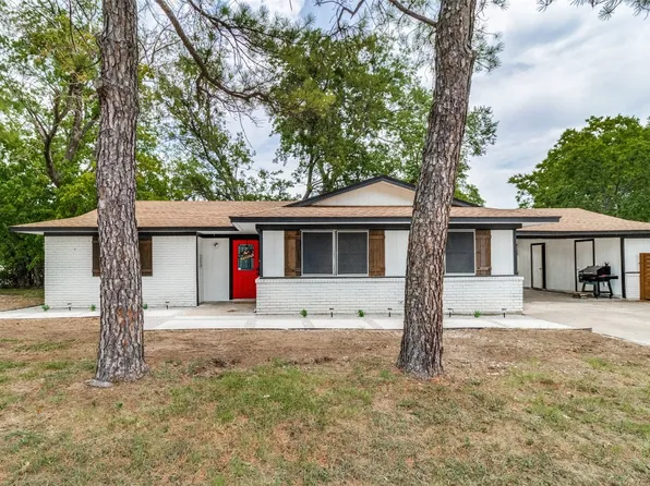 1600 Lynwood St, Gainesville, TX 76240