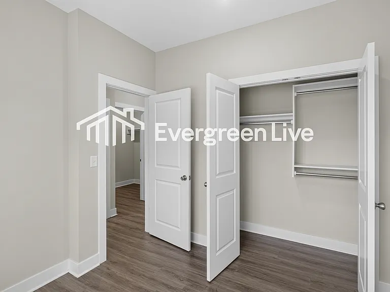5247 N Cypress St — Photo 12