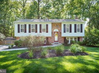 5407 Fantail Dr, Sykesville, MD 21784