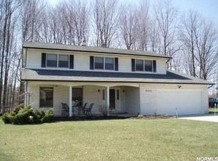 32900 N Burr Oak Dr, Solon, OH 44139