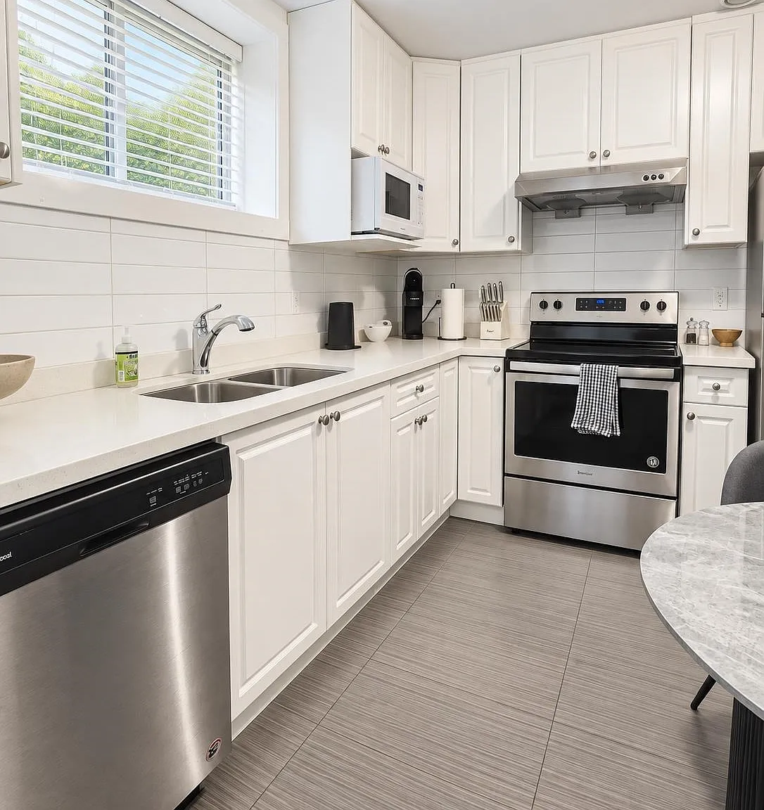 1 bed, 350 sqft, $1,700 — Photo 4