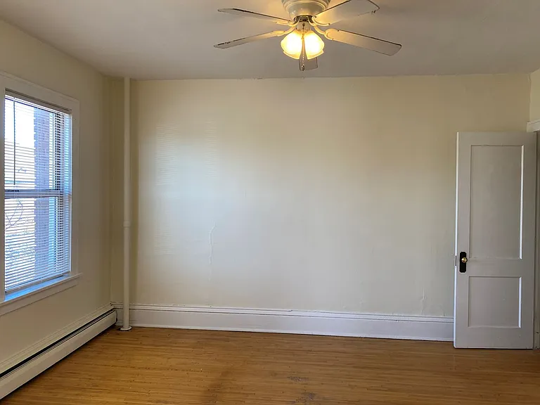 2121 Hennepin Ave S — Photo 14
