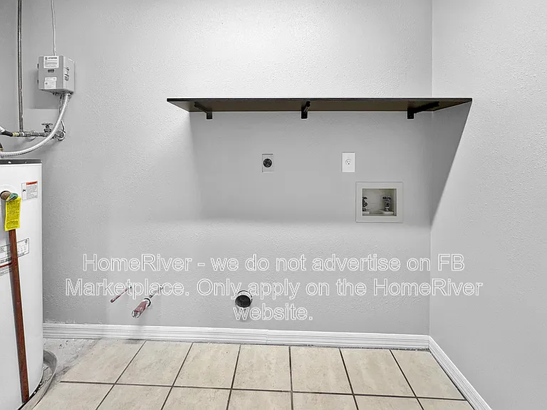 4021 NE 6th Ct — Photo 9
