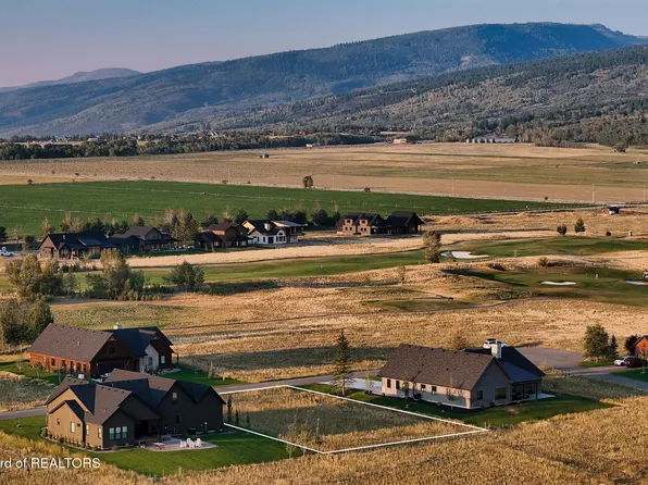 423 Royal Elk Cir, Victor, ID 83455