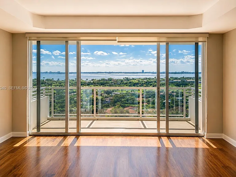 5600 Collins Ave #17G — Photo 3
