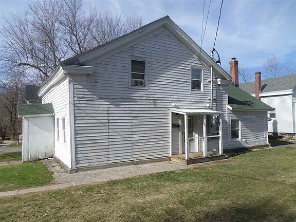 3rd image of 30 Court St