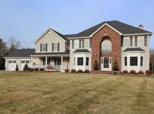 2 Tennyson Ct, Morristown, NJ 07960