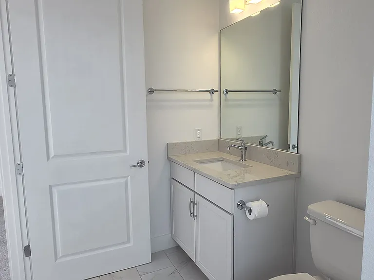 2511 N Grady Ave #6 — Photo 32