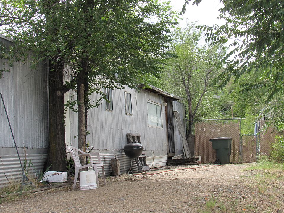 2nd image of 2410 E Valentine Dr