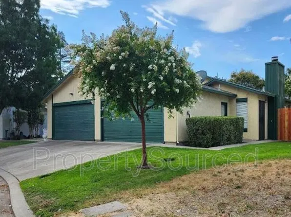 1296 Spruce Ln #22, Manteca, CA 95336