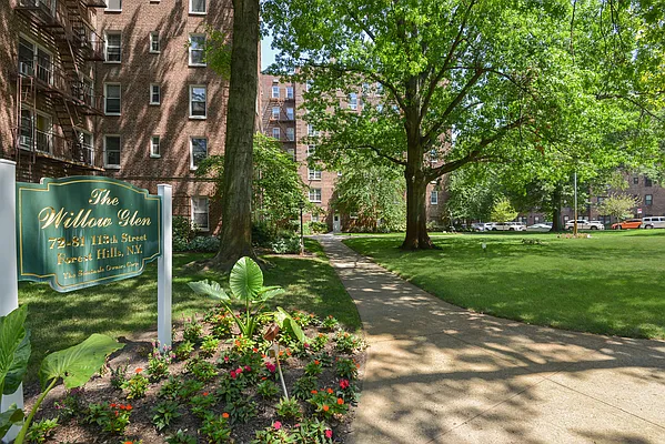 Sold by Keystone Realty USA Corp | media 17