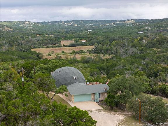 3rd image of 448 Red Rock Road