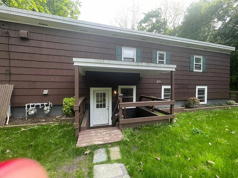 328 E Broadway #A — Photo 3