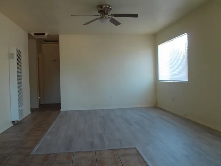 1852 Hile Ave — Photo 14