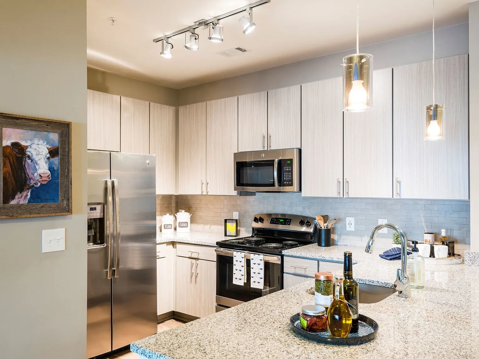 The Heyward Apartments — Photo 1