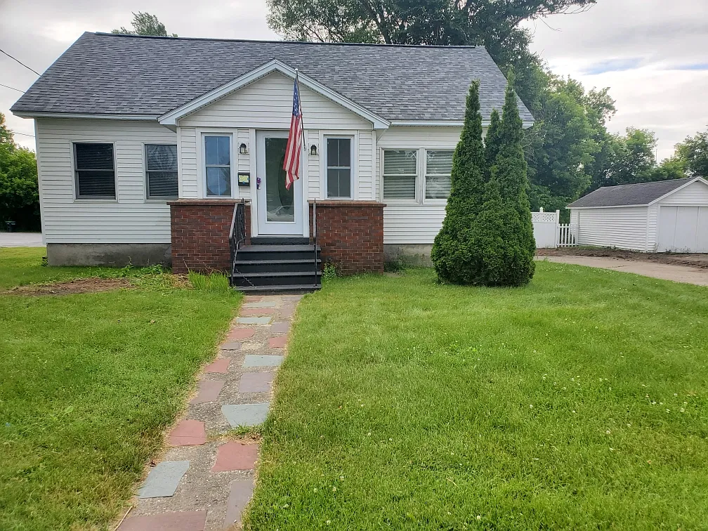 3 bed, $3,000 — Photo 3