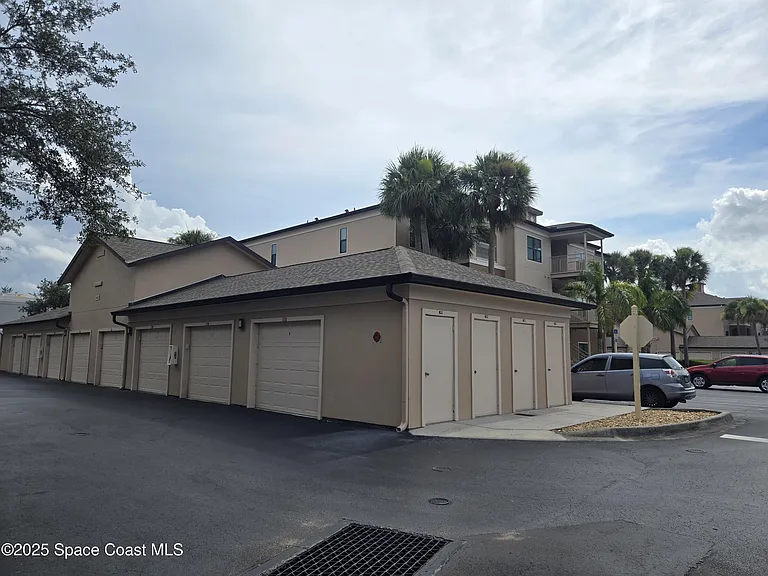6470 Borasco Dr #2102 — Photo 30