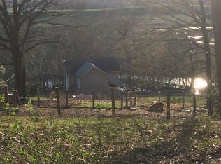 6112 Cumberland Rd SW, Sherrodsville, OH 44675