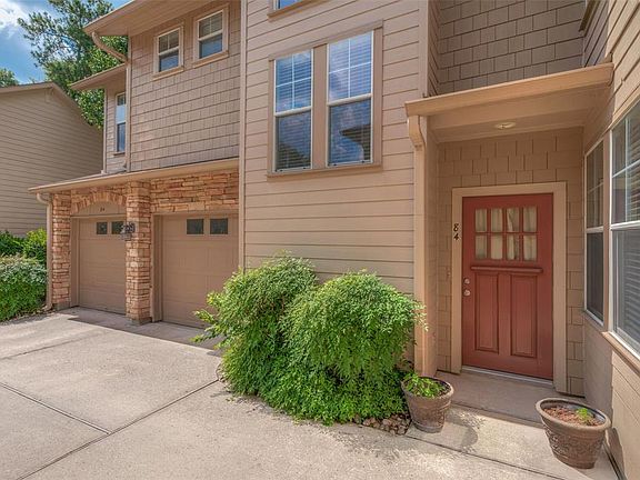 4th image of 84 Woodlily Pl