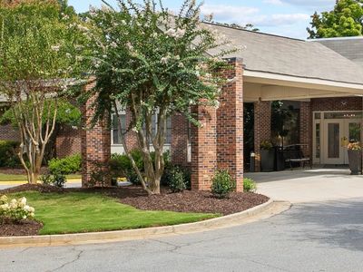 475 Mount Vernon Hwy NE, Atlanta, GA, 30328