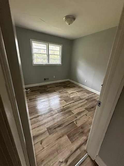 4 bed, 1294 sqft, $1,395 — Photo 1