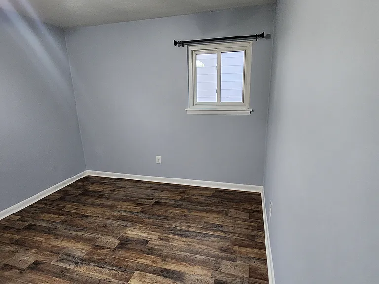 852 Parapet Rd — Photo 18
