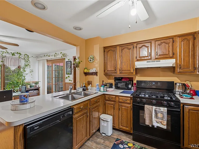 136 Mapleview Rd — Photo 13