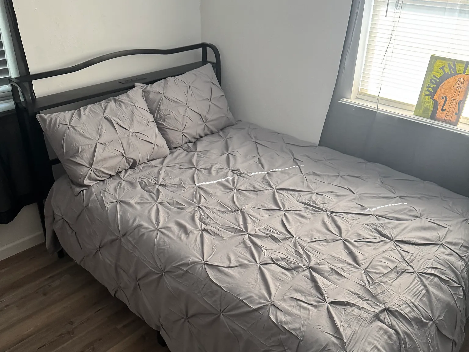 Studio, 200 sqft, $900 — Photo 2