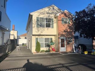 69 Stone St #1, Newark, NJ 07104