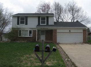 310 Green Meadows Dr, Lansing, MI 48917