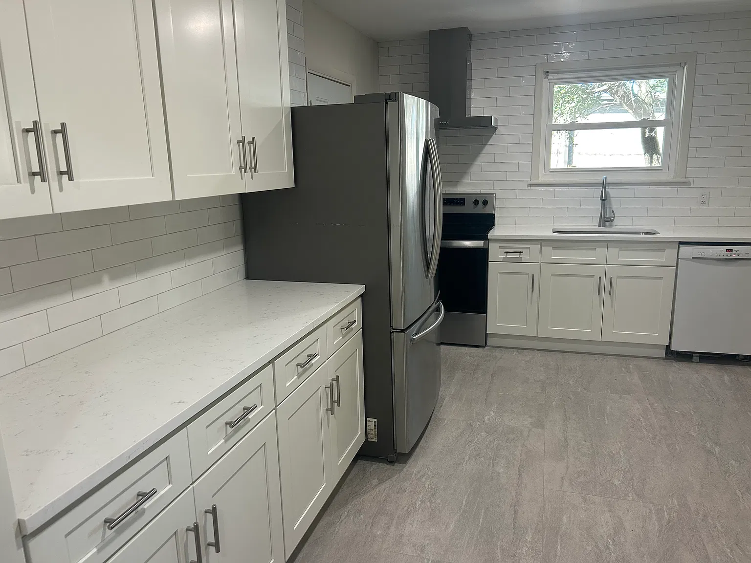 3 bed, 1350 sqft, $2,950 — Photo 2