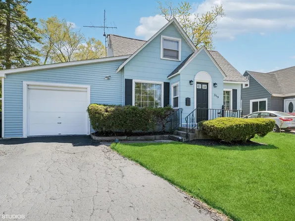 519 Catalpa Dr, Round Lake, IL 60073