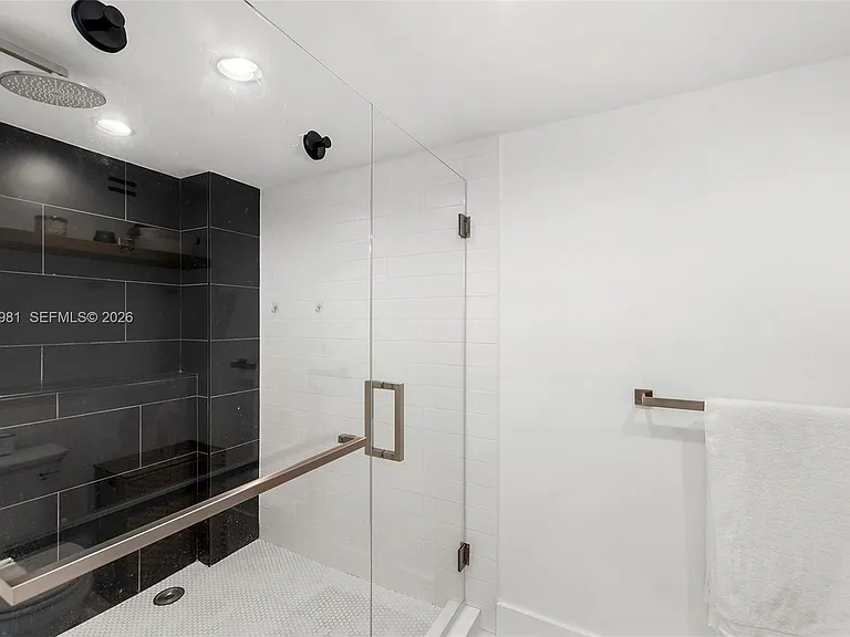 1915 Brickell Ave #C1612 — Photo 21