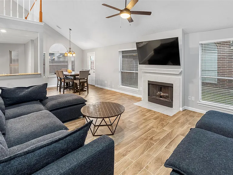 12646 Duchess Ln — Photo 6