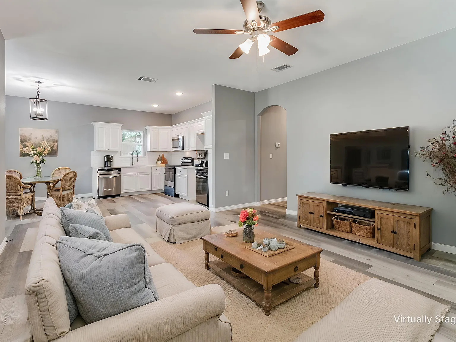 3 bed, 1263 sqft, $1,595 — Photo 3