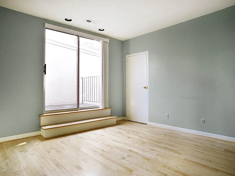 270 Shady Ave #31 — Photo 4
