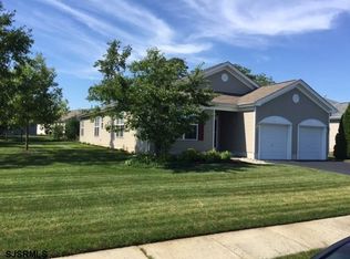 11 Keswick St, Galloway, NJ 08205