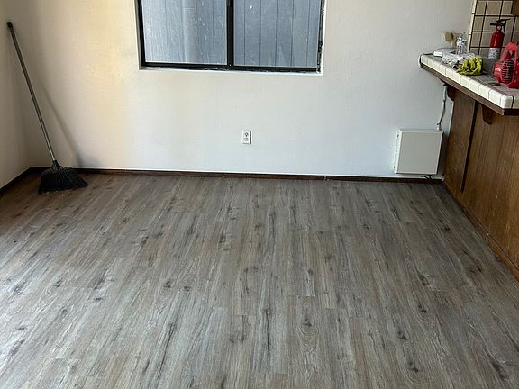 3rd image of 33161 Arrowbear Dr